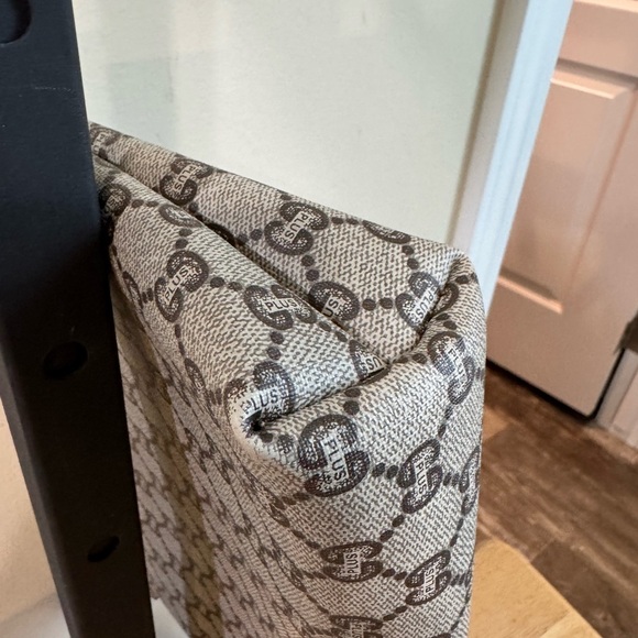 Gucci Brown Toiletry Bag with Monogram Design - Picture 7 of 13